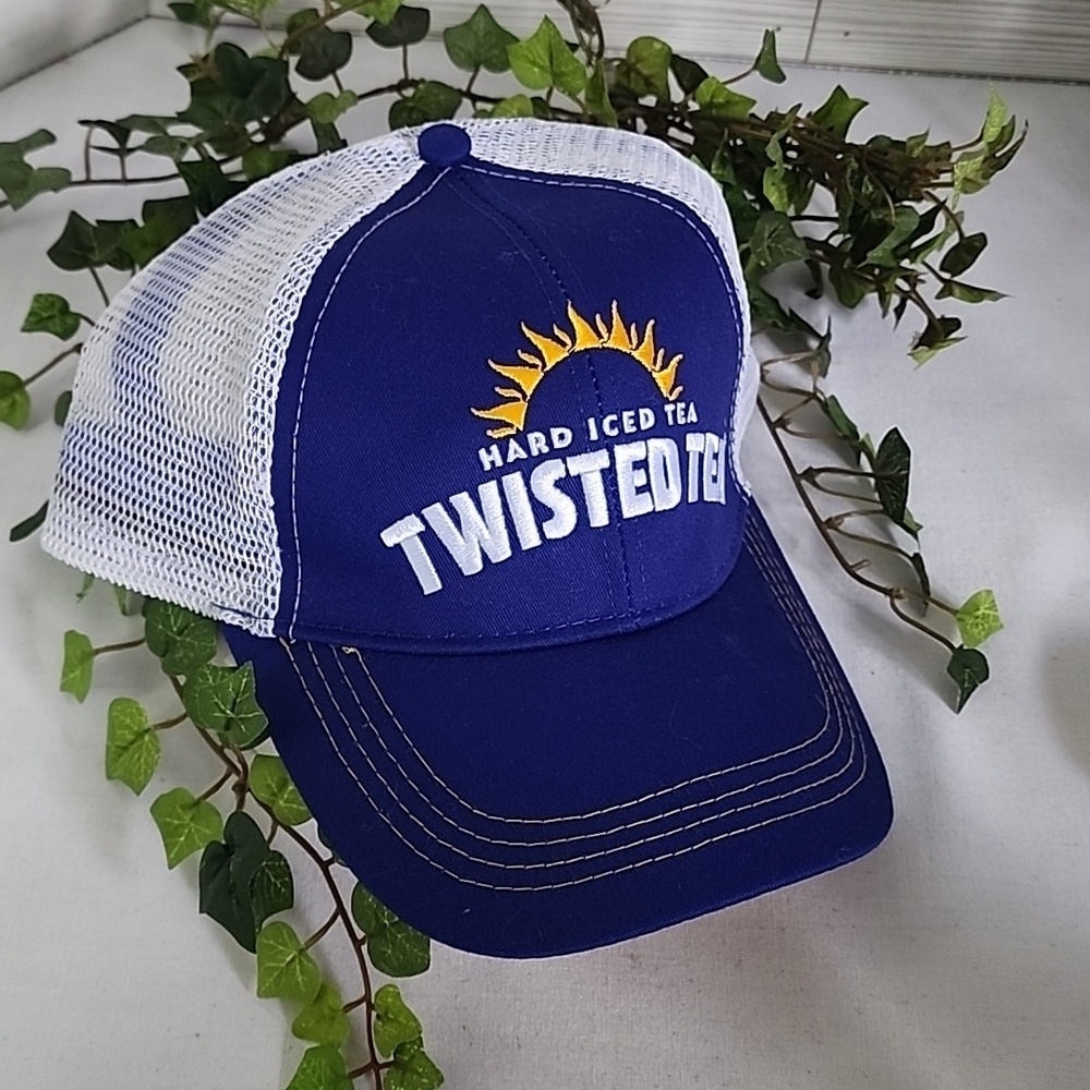 NEW TWISTED TEA TRUCKER STYLE BLUE, WHITE & YELLOW MESH CAP/ HAT